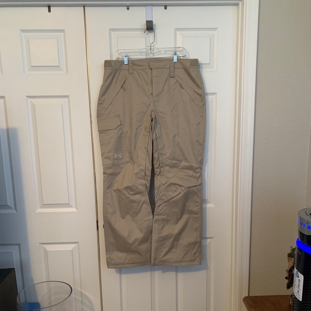 Under Armour Navigator Ski Pants- New w/ tags- Lg
